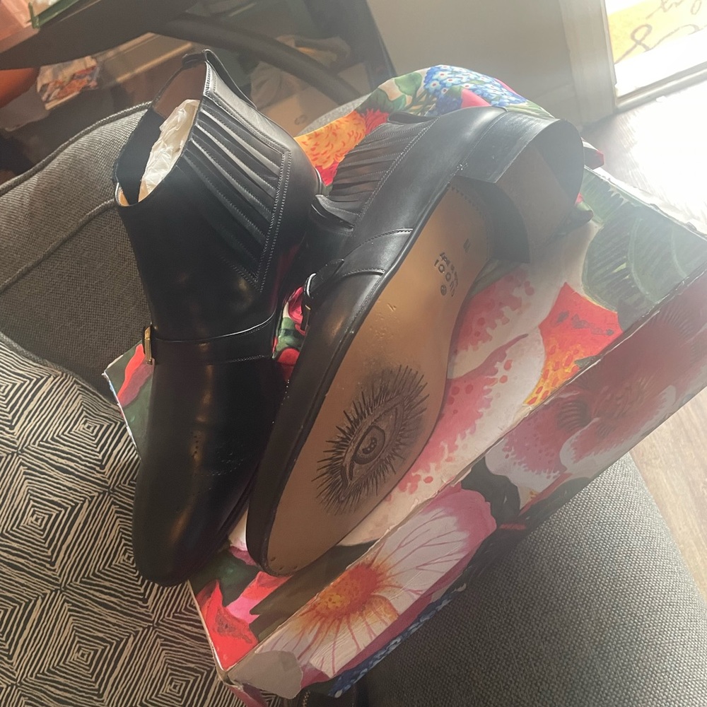 Gucci worsh black leather Chelsea ankle boots - Picture 6 of 6